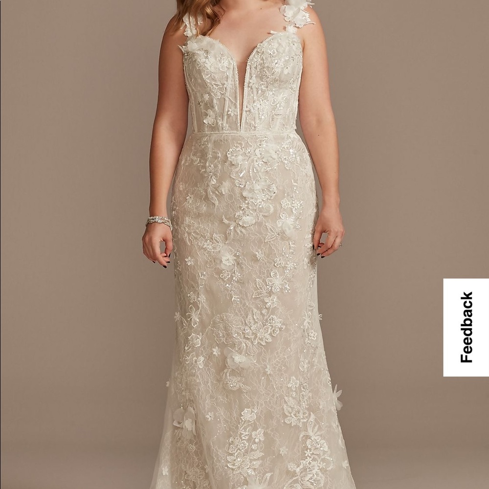 Galina Signature Sheath wedding dress🤍